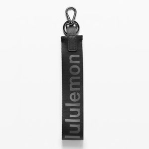 LULULEMON Never Lost Keychain -Black